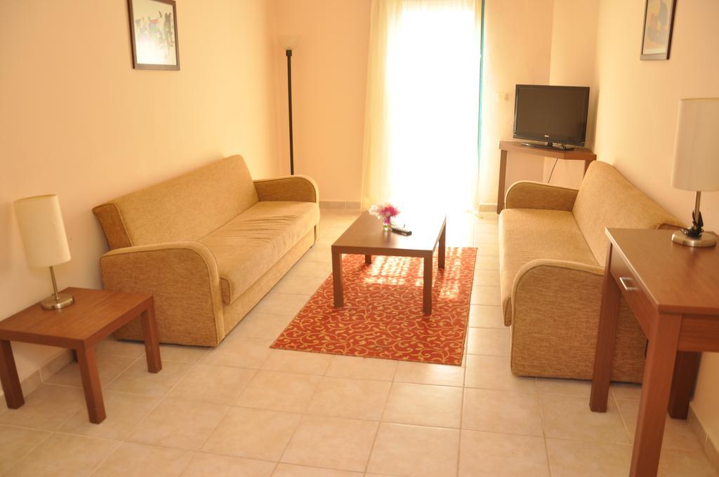 Siesta Beach Apartment Bodrum Esterno foto