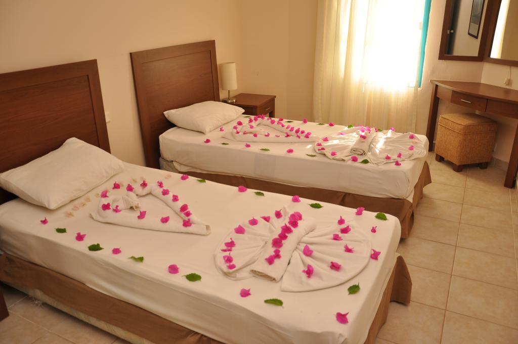 Siesta Beach Apartment Bodrum Esterno foto