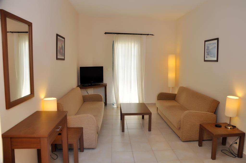 Siesta Beach Apartment Bodrum Esterno foto
